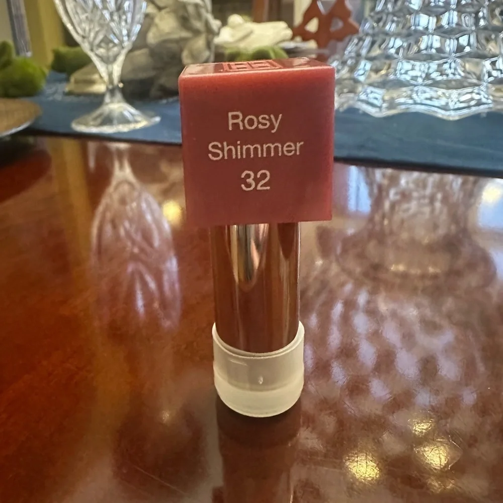 Elizabeth Arden new full size tester beautiful color Rosy shimmer‎ 32 lipstick